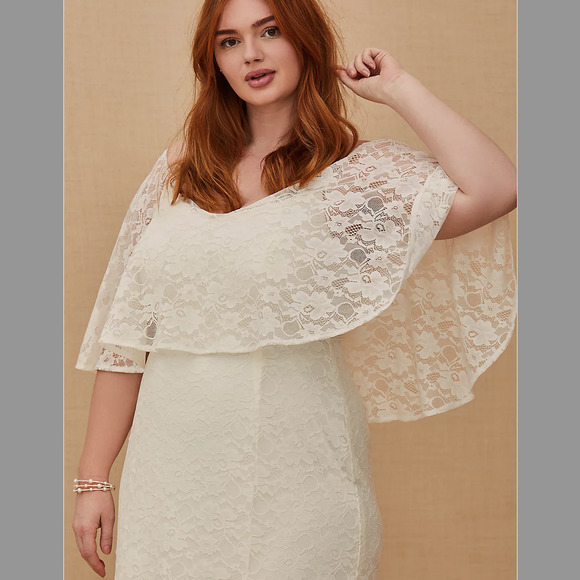 NEW Torrid IVORY LACE CAPELET WEDDING DRESS size 18 - Picture 3 of 6
